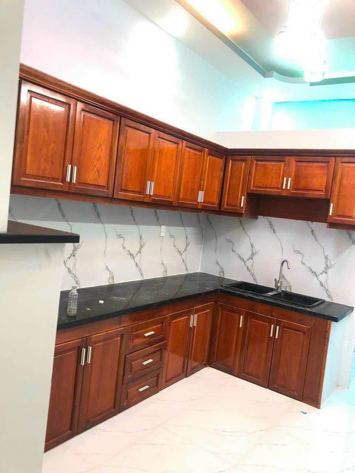 Bán nhà hướng Tây đường Phú Định P16 Q8; gần trường học, cách Đại Lộ Võ Văn Kiệt chỉ 500m