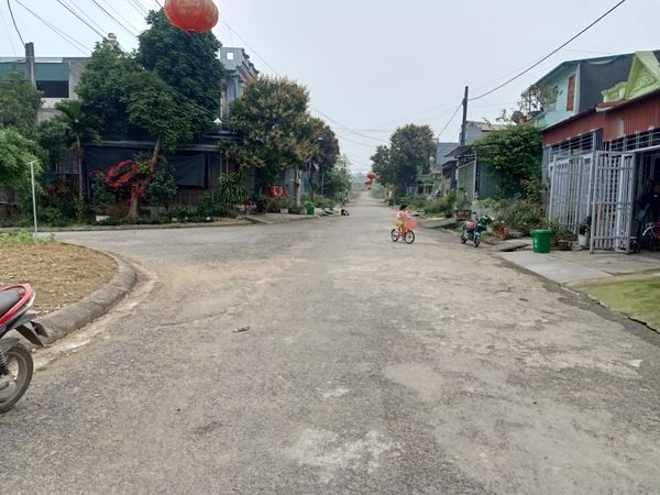 Bán đát giá 440 triệu như ảnh Diện tích 100m2 full thổ cư tt thị trấn huyện Hoài Đức