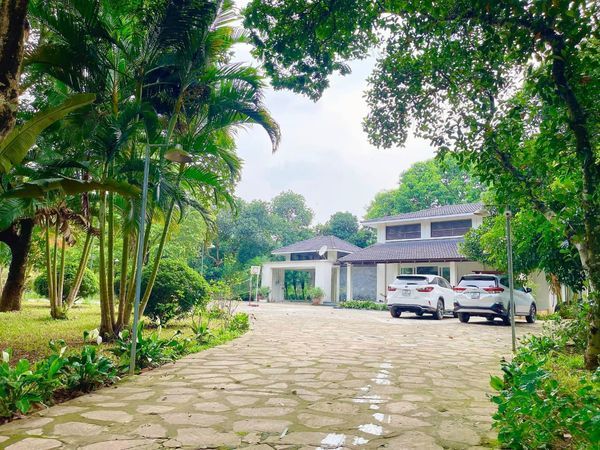 Chủ sang Mỹ định cư nên cần bán BIỆT THỰ NHÀ VƯỜN XỨNG TẦM ĐẲNG CẤP-Cách Sân golf Sky Lake 500m