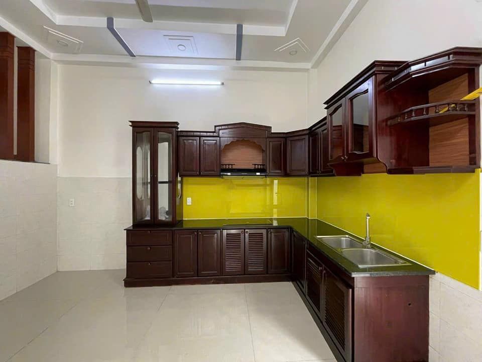 Cho thuê nhà 1 trệt 2 lầu đúc; đường huỳnh thị hai, phường tân chánh hiệp, quận 12