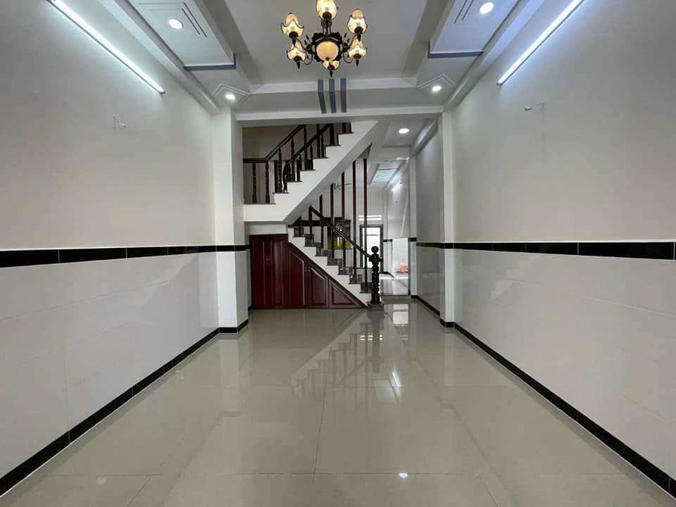 Cho thuê nhà 1 trệt 2 lầu đúc; đường huỳnh thị hai, phường tân chánh hiệp, quận 12