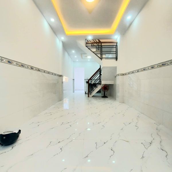 Cần tiền gấp Bán nhà cuối đường gò ô môi cách hẻm xe hơi 20m tại Q7