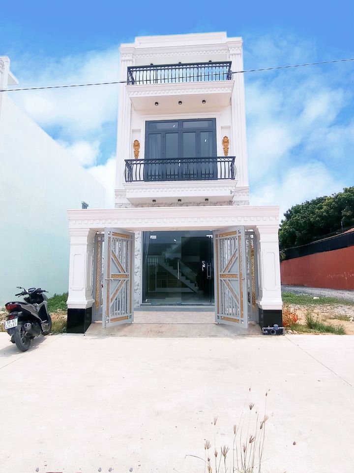Cần thanh lí gấp căn nhà shr gần Bệnh Viện H.Bình Chánh - đường Nguyễn Hữu Trí