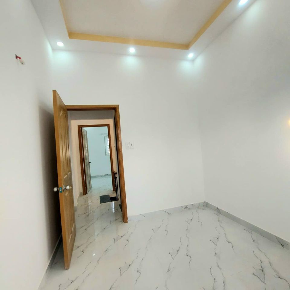 Cần tiền gấp Bán nhà cuối đường gò ô môi cách hẻm xe hơi 20m tại Q7