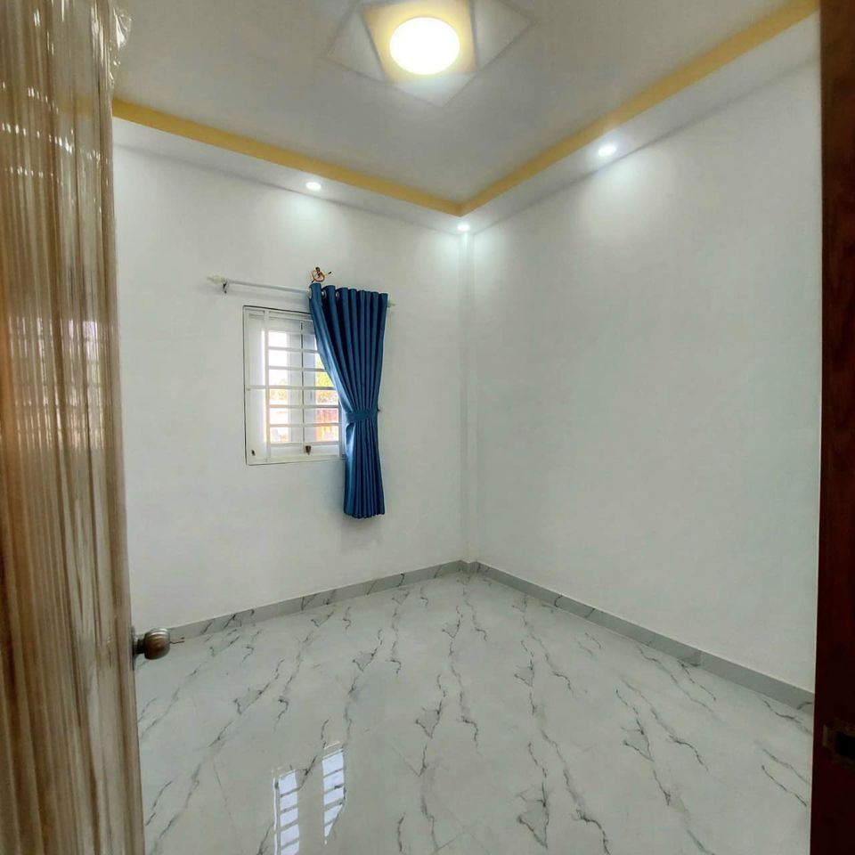 Cần tiền gấp Bán nhà cuối đường gò ô môi cách hẻm xe hơi 20m tại Q7
