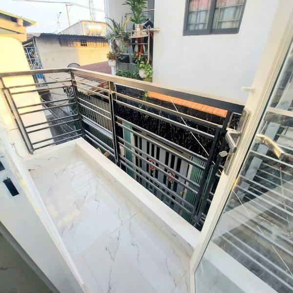Cần tiền gấp Bán nhà cuối đường gò ô môi cách hẻm xe hơi 20m tại Q7