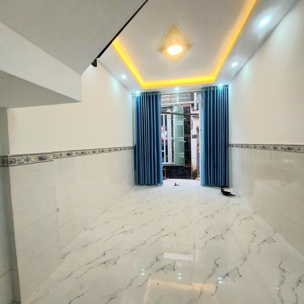 Cần tiền gấp Bán nhà cuối đường gò ô môi cách hẻm xe hơi 20m tại Q7