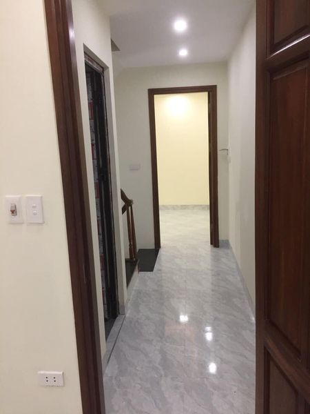 BÁN GẤP NHÀ ĐẸP NGÃ TƯ CANH TRỊNH VĂN BÔ 5 TẦNG 36M2 GIÁ RẺ NHẤT KHU VỰC