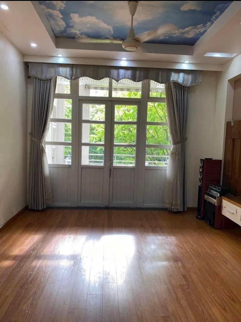 Chính chủ cần bán căn nhà 4 tầng mặt phố Huỳnh Thúc Kháng phường Thanh Bình TP Hải Dương