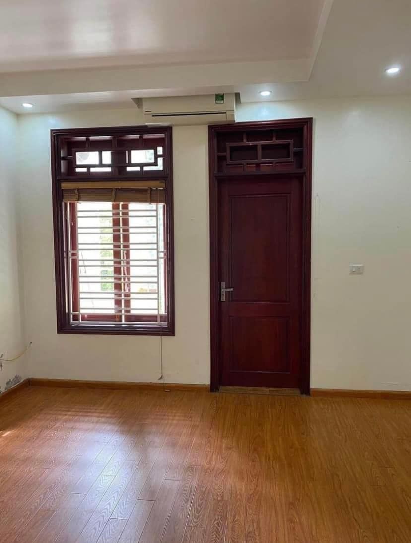 Chính chủ cần bán căn nhà 4 tầng mặt phố Huỳnh Thúc Kháng phường Thanh Bình TP Hải Dương
