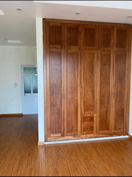 Chính chủ cần bán căn nhà 4 tầng mặt phố Huỳnh Thúc Kháng phường Thanh Bình TP Hải Dương