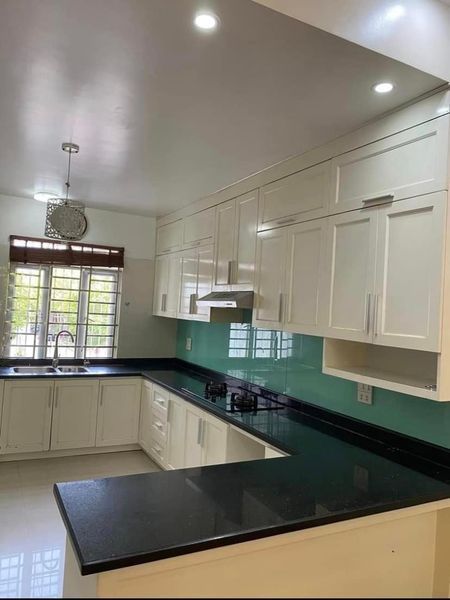 Chính chủ cần bán căn nhà 4 tầng mặt phố Huỳnh Thúc Kháng phường Thanh Bình TP Hải Dương