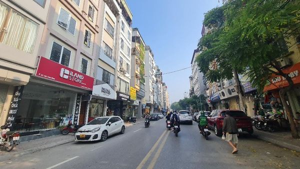 Bán nhà phố Thái Hà - Đống Đa - Lô góc - Ôtô Santafe 7 chỗ đỗ cửa - Kinh doanh Online - Gần Phố