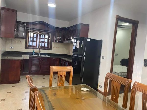 CHO THUÊ CĂN HỘ TRONG BIỆT THỰ SÂN VƯỜN TẠI NGỌC THUỴ - RIÊNG BIỆT - Ô TÔ ĐỖ TRONG SÂN