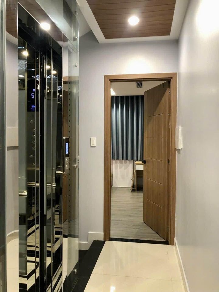 BIỆT THỰ Q12, TOA LẠC TÂN CHÁNH HIỆP XA HOA, SANG TRỌNG QUÝ PHÁI THIẾT KẾ ĐA CÔNG NĂNG 100m2 4 Tầng