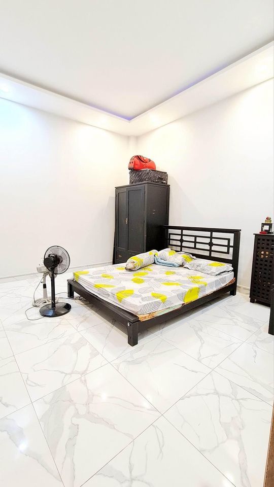 NHÀ MỚI XÂY MỚI TINH QUẬN 7- 3 TẦNG - 5x15M - KẾ HẺM XE HƠI CẠNH QUẬN 4 - NHỈNH 7 TỶ
