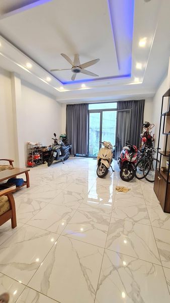 NHÀ MỚI XÂY MỚI TINH QUẬN 7- 3 TẦNG - 5x15M - KẾ HẺM XE HƠI CẠNH QUẬN 4 - NHỈNH 7 TỶ