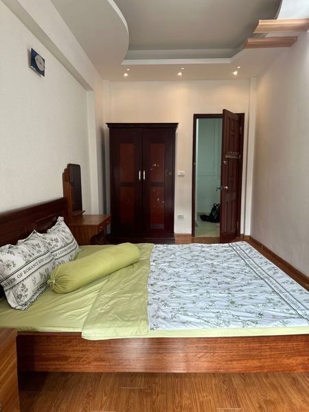 Cần bán nhà Tam trinh, Yên sở trước tết DT 32m2 - 5 tầng - 2 thoáng chỉ hơn 3 tỷ