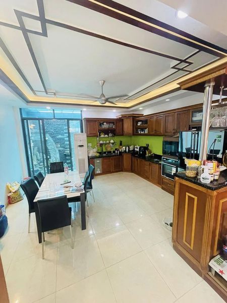 BÁN NHÀ 5 TẦNG - 80m2 (4.5x18) - ĐƯỜNG NHỰA 8M - QUẬN 5 GIÁP QUẬN 1 - 19 TỶ THƯƠNG LƯỢNG