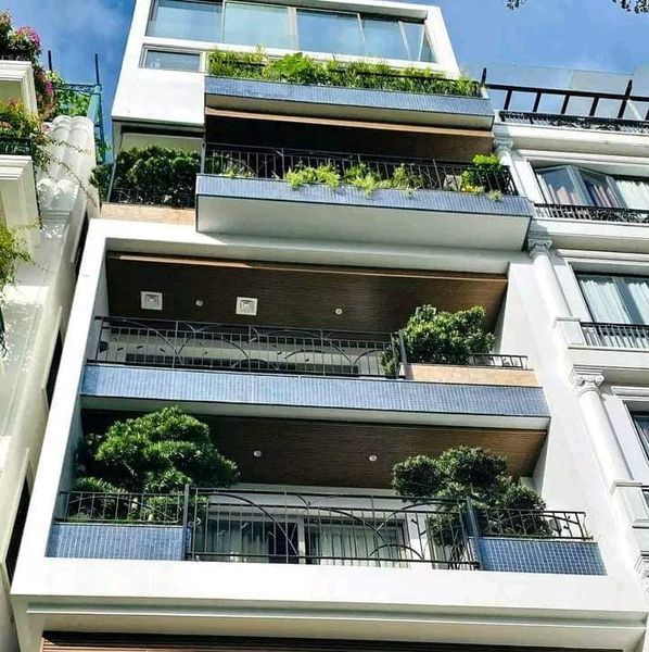 Chính chủ cần bán gấp nhà phân lô trung tâm cầu giấy 60m × 5 tầng