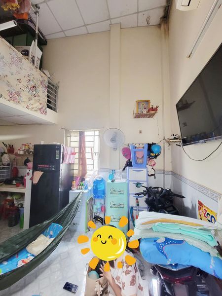 Bán nhà Diện tích: 110m2 (5m x 22m) 1 trệt 1 gác lửng, gồm 5 phòng trọ tại Thủ Đức