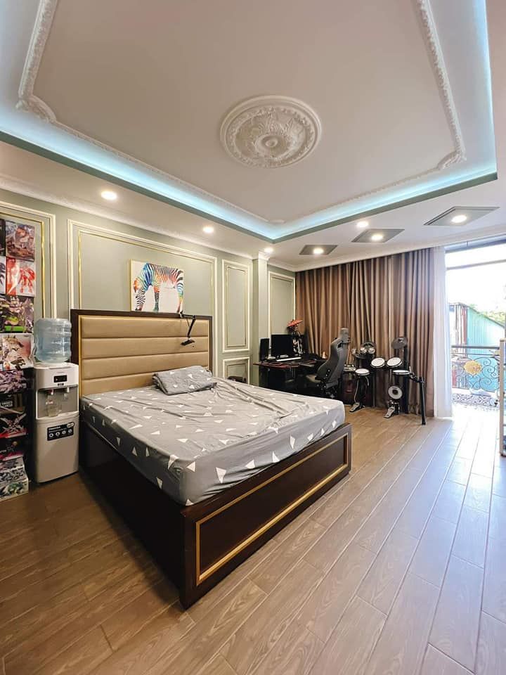 Cần bán Nhà Hoàng Quốc Việt Q7 cách Phú Mỹ Hưng 2 phút.