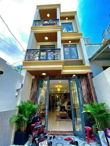 Cần bán Nhà Hoàng Quốc Việt Q7 cách Phú Mỹ Hưng 2 phút.