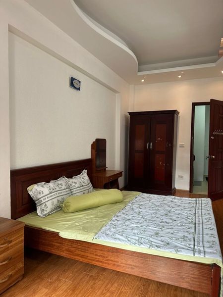 Cần bán nhà Tam trinh, Yên sở trước tết DT 32m2 - 5 tầng - 2 thoáng chỉ hơn 3 tỷ