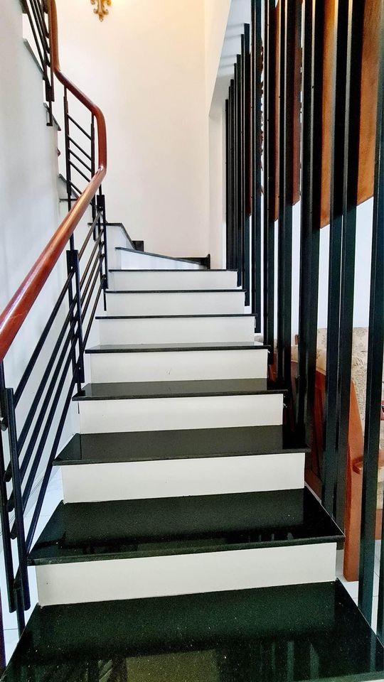 NHÀ MỚI XÂY MỚI TINH QUẬN 7- 3 TẦNG - 5x15M - KẾ HẺM XE HƠI CẠNH QUẬN 4 - NHỈNH 7 TỶ