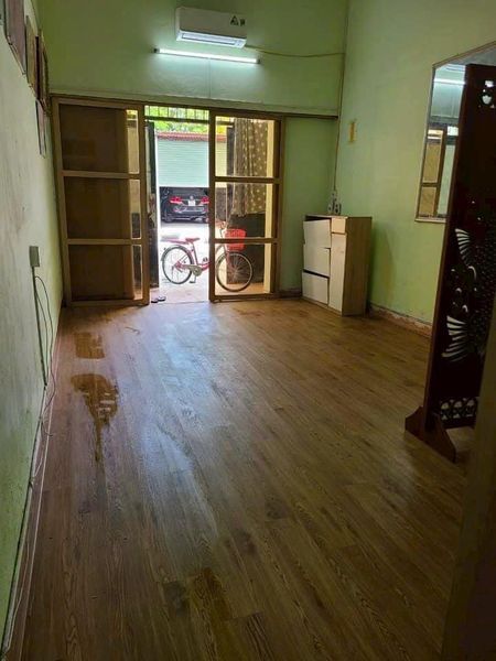 Chị chủ cần tiền nên bán rẻ ngôi nhà 58,5m2 đường 2 oto tránh nhau có vỉa hè tại p.Trần Hưng Đạo TB