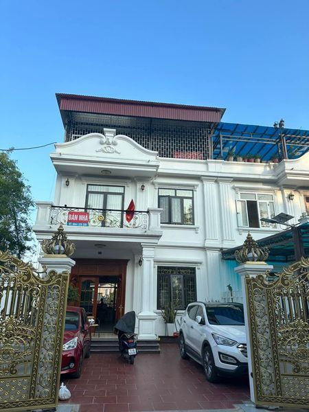 Bán Biệt thự Tân cổ điển (khu vưc cây 2 giữa trung tâm tp Cao Bằng và cây 5)