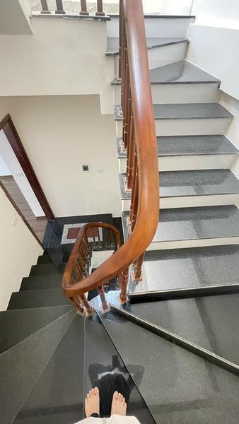 Chính chủ cần bán nhà 5 tầng Lai Xá, Hoài Đức, ôtô để trong, ngoài nhà, thuận tiện kinh doanh