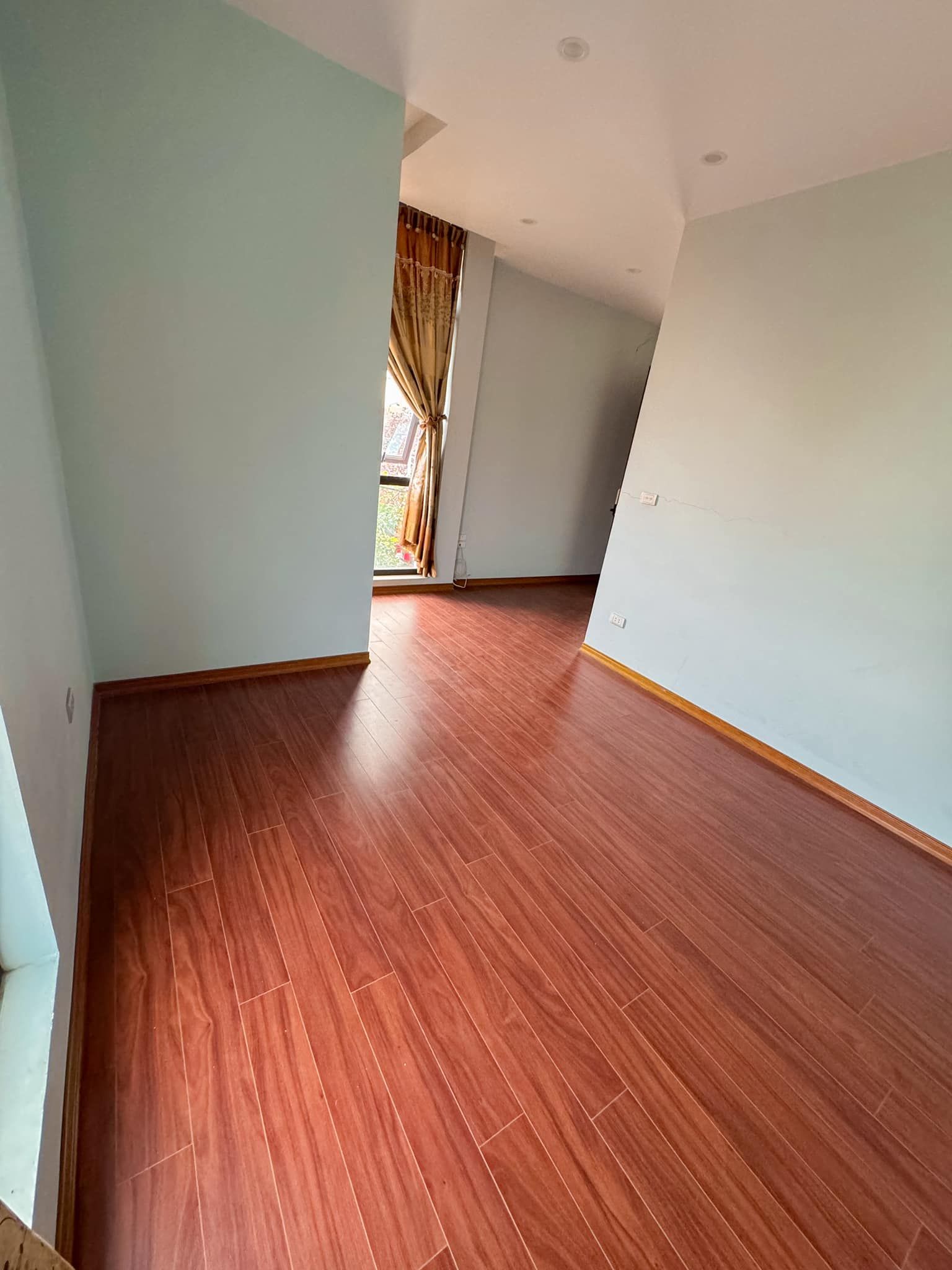 Chính chủ cần cho thuê nhà 5 tầng địa chỉ 189 Trường Chinh Thành Phố Bắc Kạn