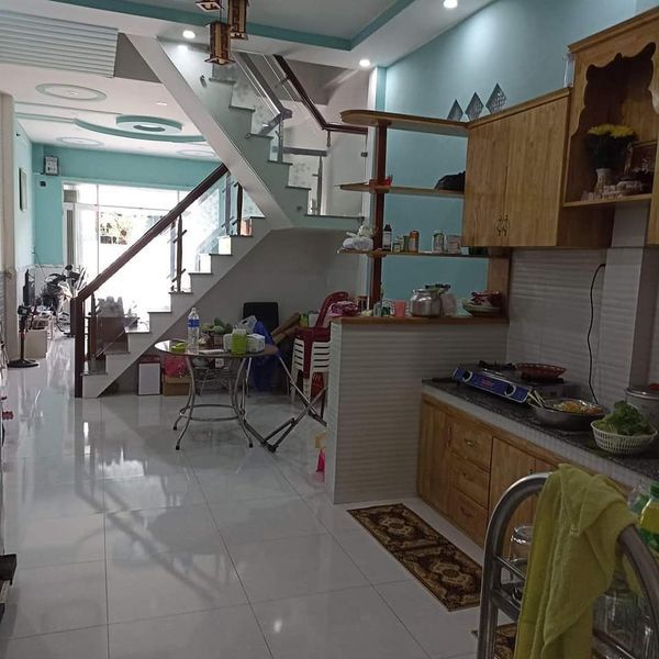 Nhà bán Bình Đức 01, đối diện chợ Trà Ôn. Khu dân cư an ninh, trật tự. Gần văn phòng khóm Bình Đức