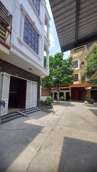 Chủ cần tiền tiêu tết nên bán cắt lỗ căn nhà 3 tầng làn 2 đường Thiên Đức - Vệ An - TP Bắc Ninh