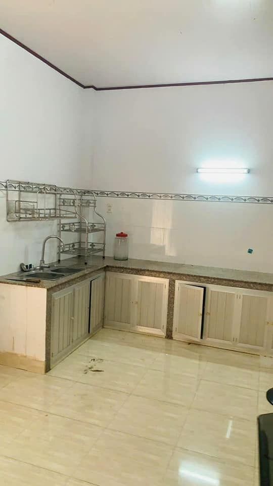 Cho thuêdài hạn giá chỉ 3,5tr nhà cấp 4 có sân cổng rào tại sao mai bình Khánh Long Xuyên An Giang