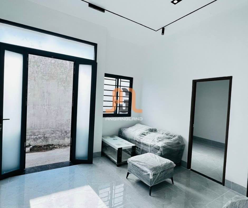 BÁN NHÀ CẤP 4 MỚI ĐẸP BÌNH ĐỨC LONG XUYÊN AN GIANG