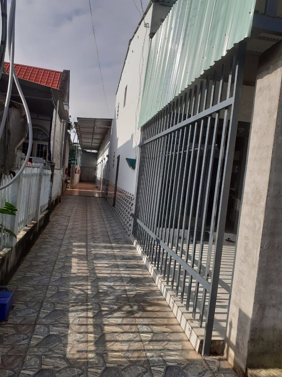 Chủ kẹt tiền cần bán gấp một căn nhà 1 trệt, 1 lầu và 7 phòng trọ đẹp Hòa Hưng, Xuyên mộc- BRVT.