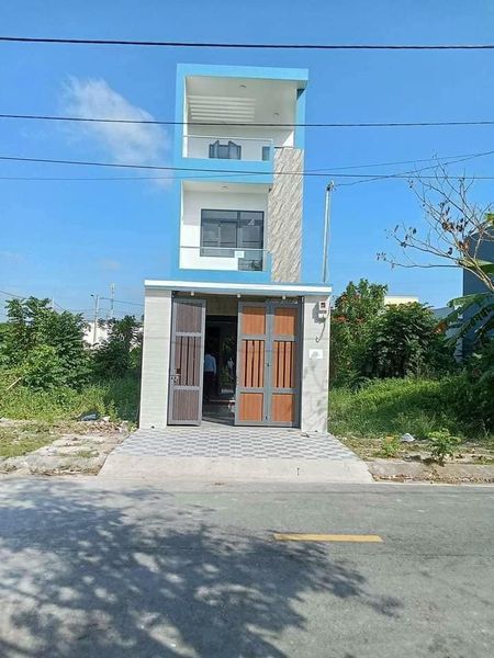 Bán nhà mới xây xong 1 trệt 2 lầu đường Trần Thị Viên (19B cũ) kdc Tràng An phường 7 tp Bạc Liêu