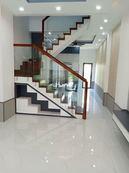 Bán nhà mới xây xong 1 trệt 2 lầu đường Trần Thị Viên (19B cũ) kdc Tràng An phường 7 tp Bạc Liêu