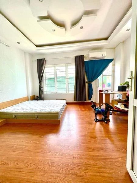 BÁN GẤP NHÀ XUÂN LA TT TÂY HỒ GIÁP DANH CẦU GIẤY KD Ô TÔ 37M X 6 TẦNG MT 5M 7,1 TỶ
