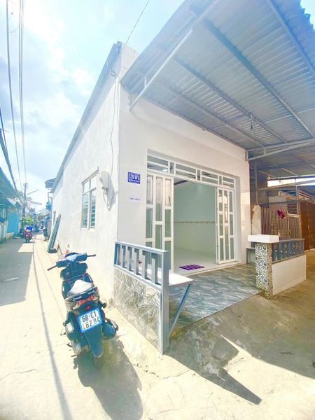 Nhà Góc Hẻm 135 Nguyễn Chí Thanh P.Rạch Sỏi TP rạch giá GIÁ 990TR