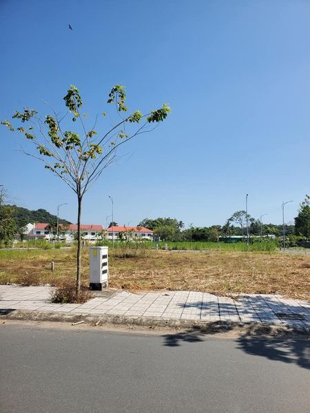 Bán Nền Mặt Tiền Lộ 18m Trung Tâm Thị Trấn Núi Sập Cạnh Đường Phạm Hùng Sắp Khởi Công Tiềm Năng cao