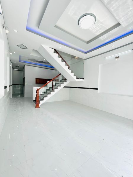 Chủ Ngộp hạ 300tr Bán Nhanh Căn Nhà Lầu Giáp Trung Tâm Biên Hoà Đồng Nai