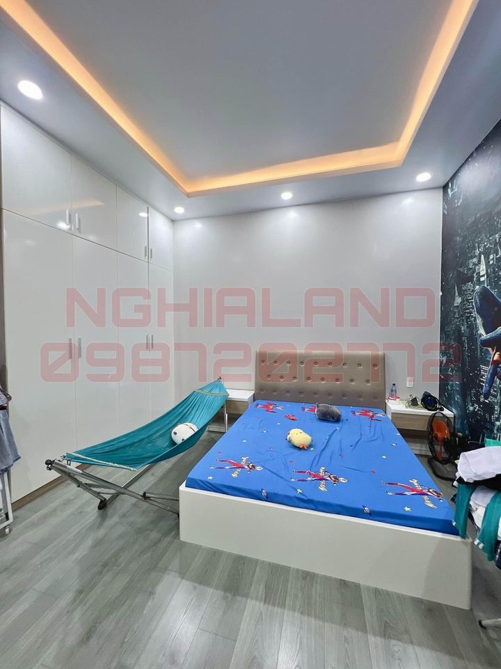 CHỦ