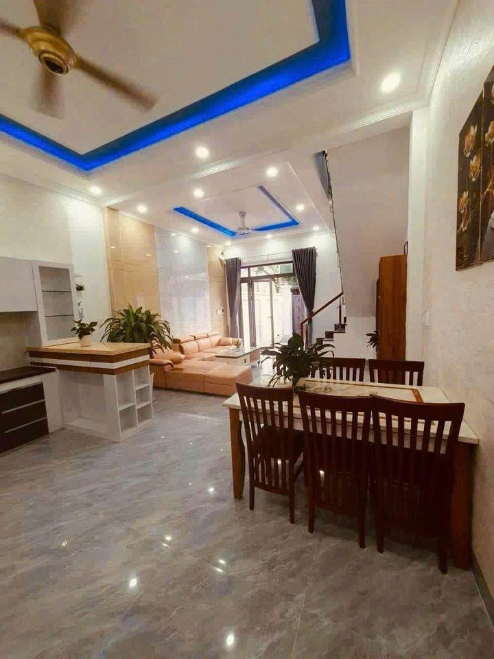 CHO THUÊ NHÀ PHÚ HOÀ full nội thất Ngay CHỢ PHÚ HOÀ 10tr/tháng giáp chủ