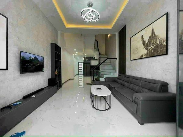 Bán nhà 1 trệt 2 lầu. Vị trí: đường Nguyên Hồng, phường Mỹ Thới, tp. Long Xuyên, tỉnh An Giang