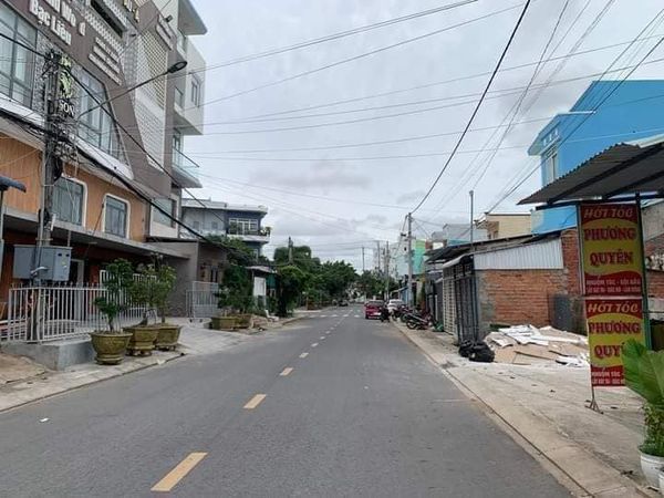 Bán nhà 1 trệt 1 lầu đường Châu Văn Đặng gần chợ P1 TP Bạc Liêu