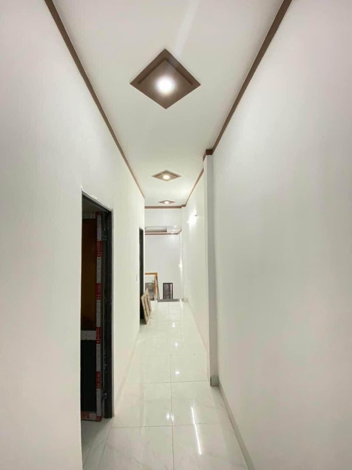 Nhà trệt lửng gần ủy ban Phường. KP3 Trảng Dài Biên Hòa. Đường Bùi Trọng Nghĩa vào 1 sec 60m là đến