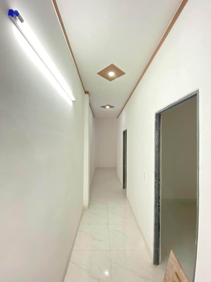 Nhà trệt lửng gần ủy ban Phường. KP3 Trảng Dài Biên Hòa. Đường Bùi Trọng Nghĩa vào 1 sec 60m là đến